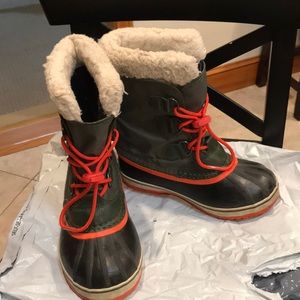 Kids Sorel boots used